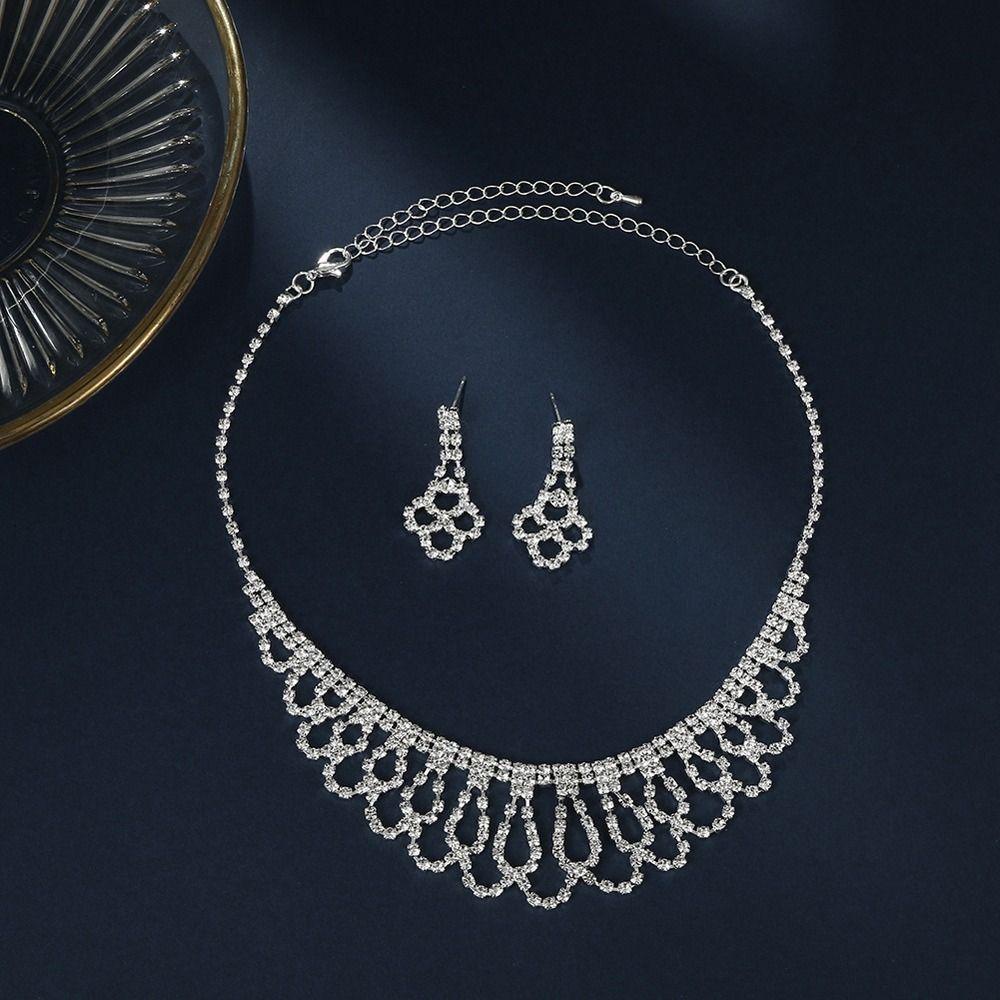 Needway   Set Perhiasan Pernikahan Pengantin Temperamen Indah Elegan Rumbai Berlian Imitasi Alloy Gaya Korea Menjuntai Anting