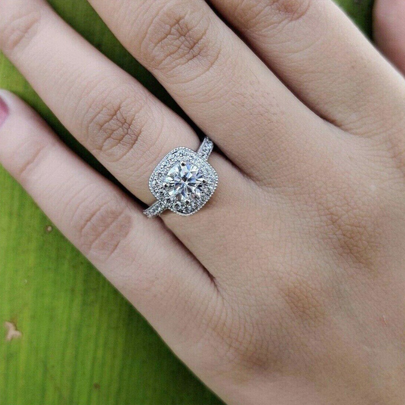 Klasik Bantal Bentuk Cubic Zirconia Rings Woman Untuk Pernikahan Mewah Cincin Kristal Temperamen Perempuan Pertunangan Perhiasan