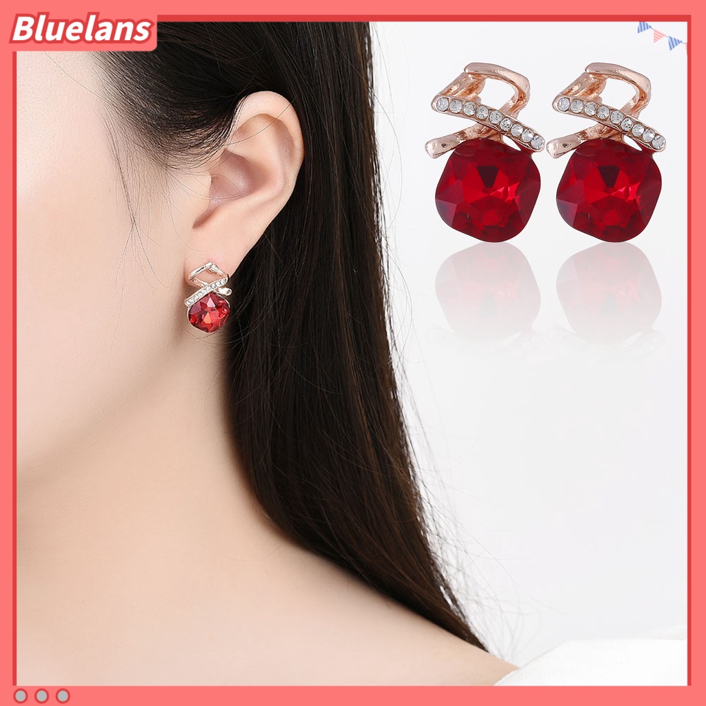 [BLS] 1set Wanita Kalung Geometris Cubic Zirconia Memutar Elegan Merah Persegi Berlian Imitasi Bertatahkan Stud Earrings Kit Fashion Perhiasan