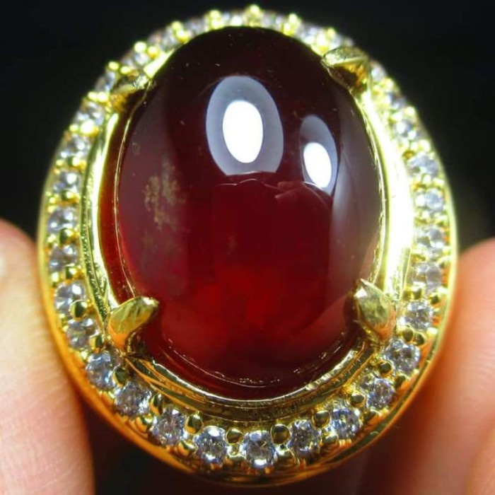 NATURAL RED HESSONITE GARNET OVAL SRILANKA CRYSTAL