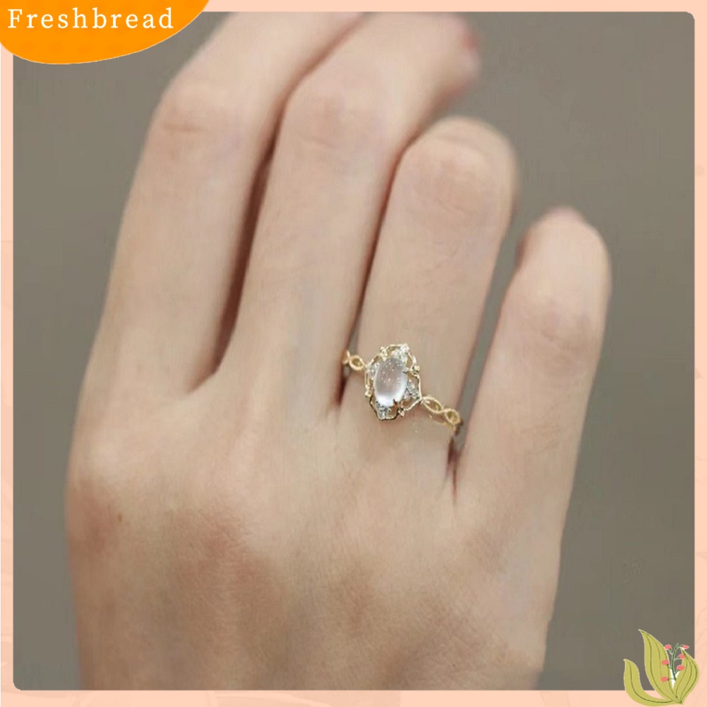 &lt; Freshbread &gt; Wanita Cincin Shiny Romantic Hollow Out Sparkling Adjustable Hadiah Hias Faux Moonstone Wedding Ring Pesta Perhiasan Aksesori Busana