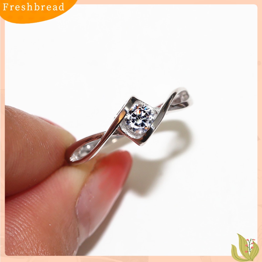 &lt; Freshbread &gt; Fashion Berongga Cubic Zirconia Wanita Pertunangan Pernikahan Band Jari Cincin Perhiasan