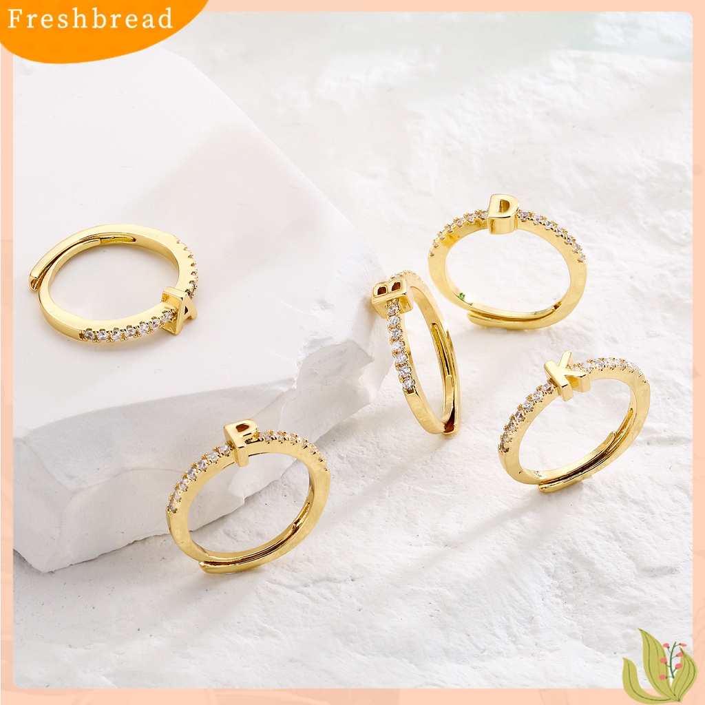 &lt; Freshbread &gt; Cincin Jari Pembukaan Yang Dapat Disesuaikan 26abet Faux-diamond-set Geometris Bertatahkan Huruf Band Cincin Pakaian Sehari-Hari