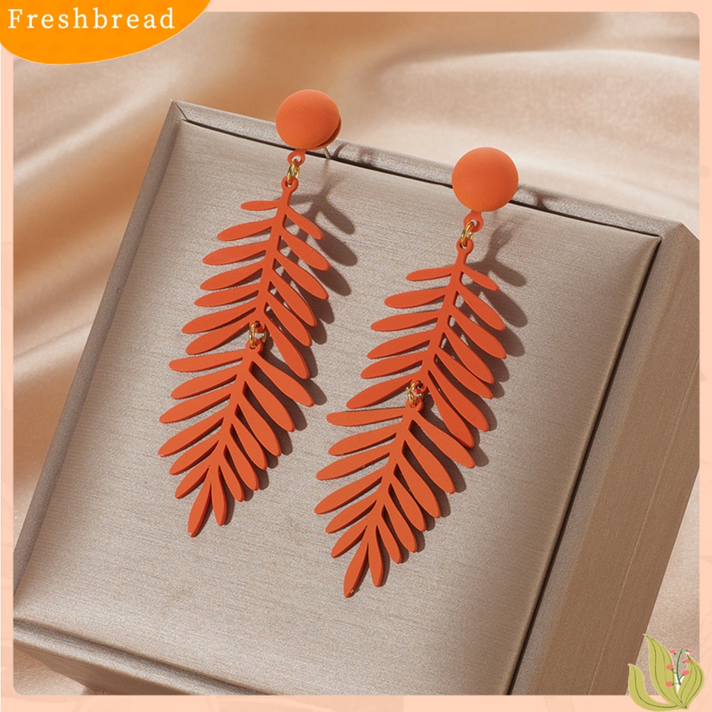 &lt; Freshbread &gt; 1pasang Anting Wanita Bentuk Daun Warna Solid Berlebihan Portable Friendly Untuk Kulit Hias Telinga Permen Warna Melubangi Hidup Perhiasan Anting Lady