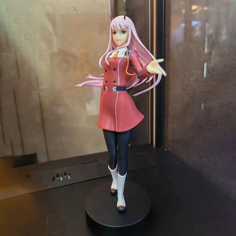 New Darling in the FRANXX Zero Two Uniform Standing Girl18cm Action Figure Collection Model Boneka Mainan Anak Dewasa