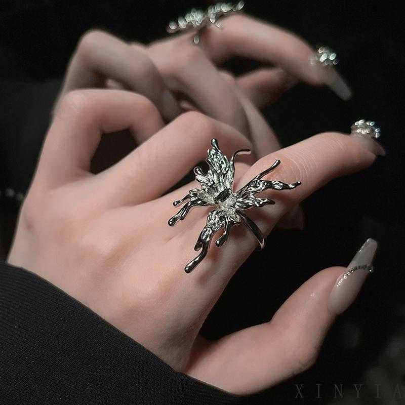 【Bayar di tempat】Cincin Model Terbuka Desain Kupu-Kupu Hitam Hias Berlian Imitasi Untuk Wanita