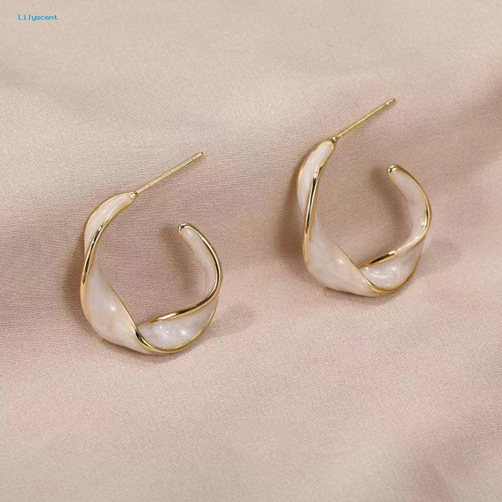 Lilyscent 1pasang Beige Retro Earrings Perhiasan Aksesoris Dekoratif Wanita Earrings Retro