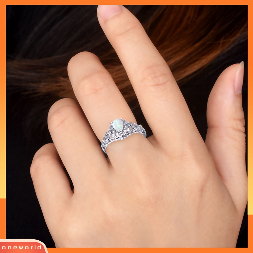 [EONE] Cincin Kawin Glitter Kepribadian Hadiah Valentine Warna-Warni Cubic Zirconia Temperamen Bertatahkan Berlian Imitasi Aesthetic Ring Perhiasan Aksesoris