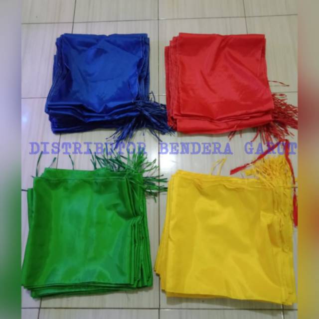 Umbul umbul polos warna warni