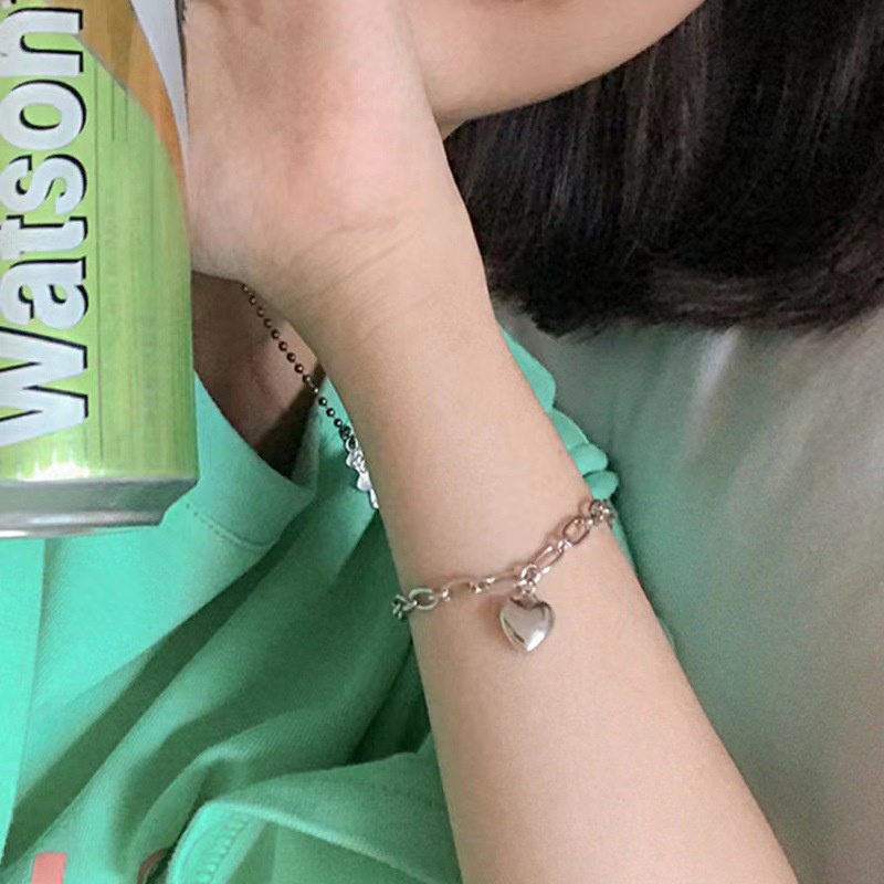 Versi Korea ins Sederhana Cinta Hati Gelang Wanita Niche Desain Manis Keren Peach Hati Liontin Hip Hop Unik All-Match Gelang