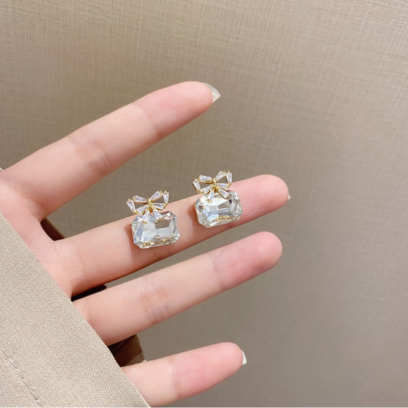 Bow Knot Crystal Zircon Earrings, Anting Jarum Perak, Anting Perempuan, Memakai Aksesoris