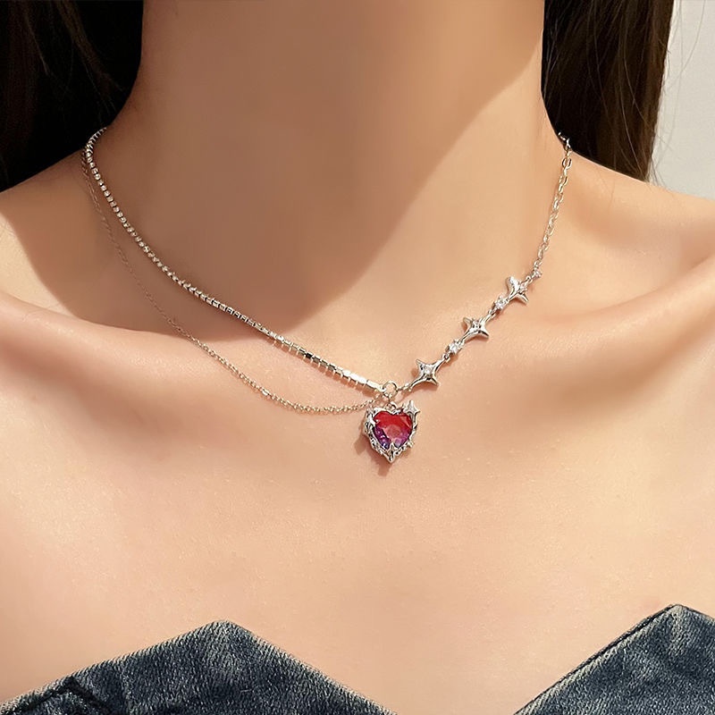 Women Y2K Style Crystal Star Heart Pendant Necklace/Ladies Light Luxury Charm Necklaces/Kalung Klavikula Punk Hip Hop Vintage/Kalung Rantai Kepribadian Perempuan/Chok Populer