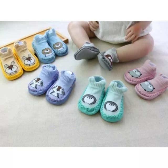 AA279 Anti Slip Bayi  sepatu bayi prewalker kaos kaki anak import