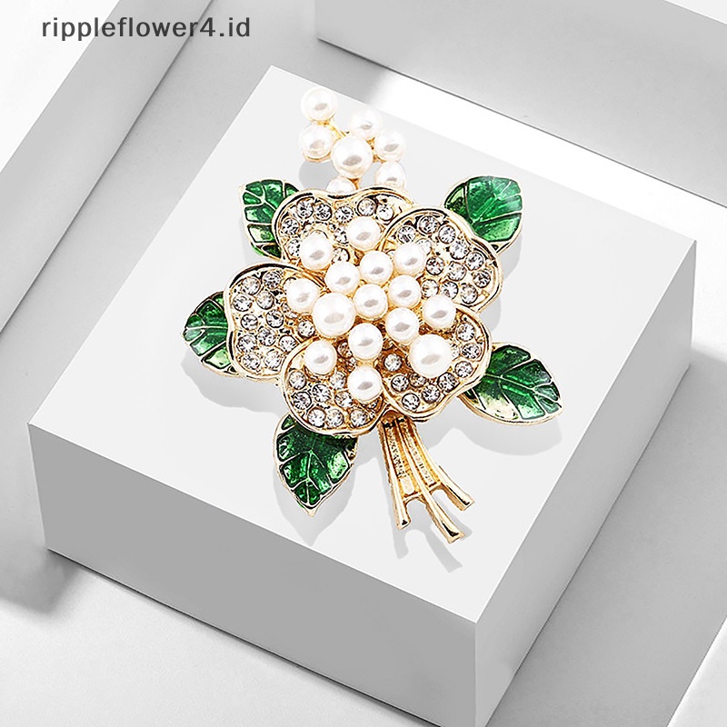 {rippleflower4.id} Fashion Trendi Enamel Daun Hijau Bros Kreatif Berlian Imitasi Mutiara Bunga Korsase Perhiasan Berkualitas Tinggi Untuk Wanita Syal Gesper~