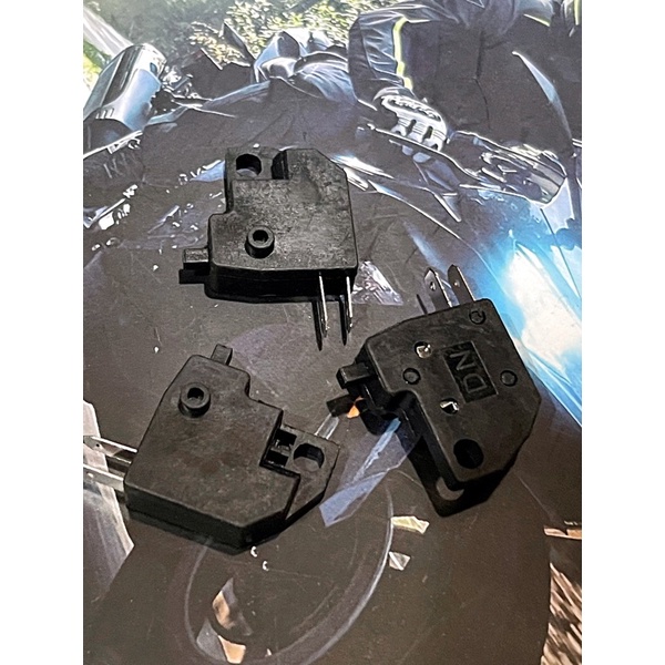 [1 PCS] SWIT SWITCH REM DEPAN KANAN BEAT SUPRA X BEAT FI SCOOPY SPACY SUPRA X 125 TIGER VARIO FIT NEW BLADE