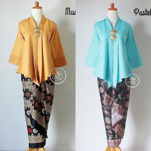 

Setelan Kebaya Kutubaru Luna Satu Set - Maroon