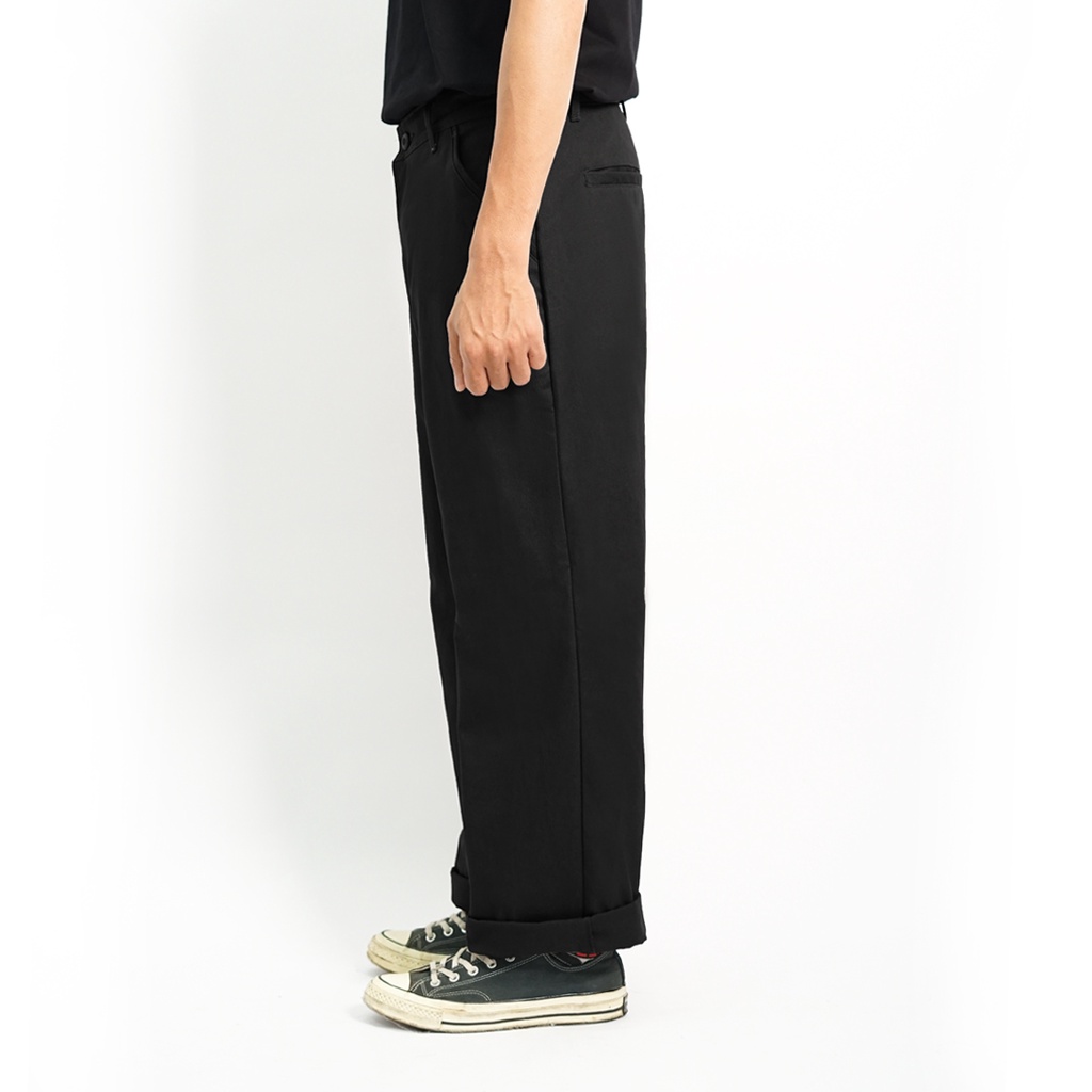 PLAIN AS DAY - SHAGGY REGULAR CHINO PANTS - BLACK