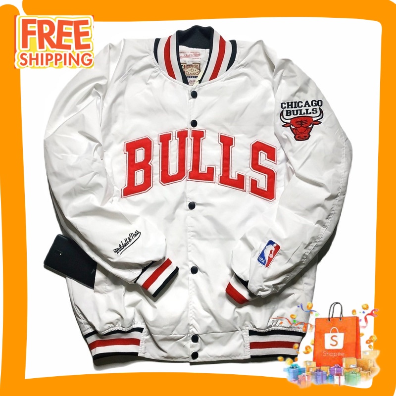 JAKET NASCAR VINTAGE TERMURAH/ Jaket Varsity Chicago Bulls Mitchells Ness Tag &amp; Label