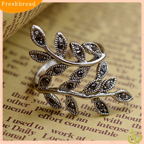 &lt; Freshbread &gt; Wanita Vintage Punk Bentuk Daun Berlian Imitasi Dekorasi Cincin Pesta Perhiasan Charms