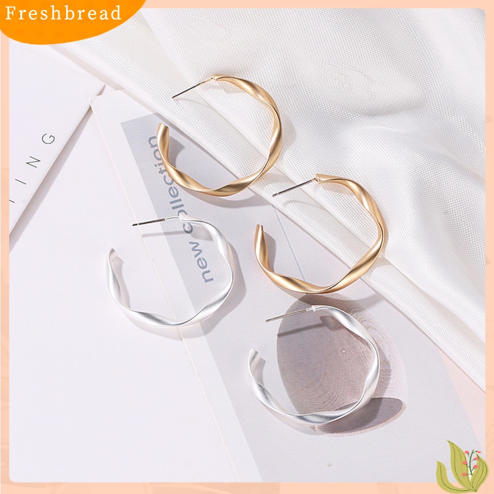 &lt; Freshbread &gt; 2pasang Wanita Fashion Matte Lingkaran Hoop Leverback Earrings Pesta Perhiasan Hadiah