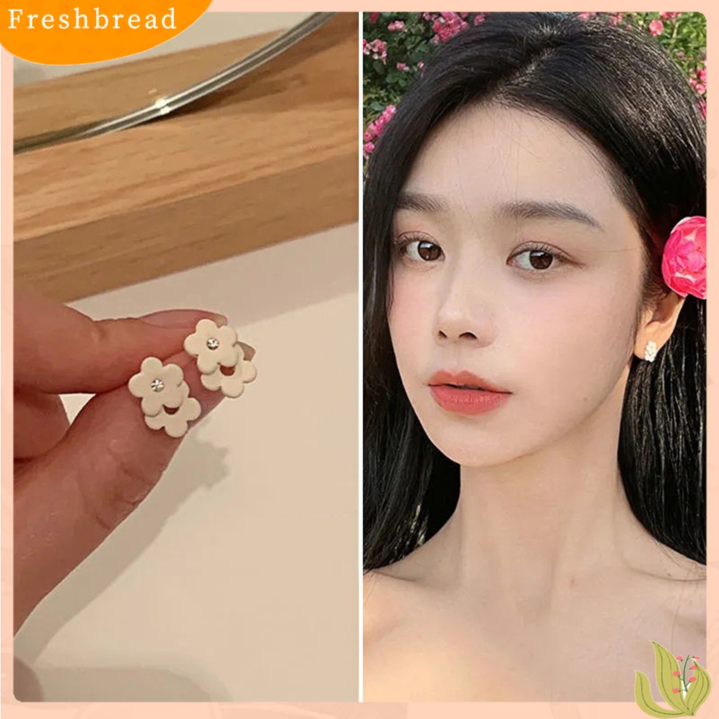 &lt; Freshbread &gt; 1pasang Wanita Anting Bunga Mutiara Imitasi Perhiasan Vintage Bow-knot Stud Earrings Perhiasan Hadiah