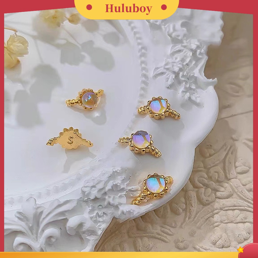 {In Stock} 5Pcs Kuku Berlian Imitasi Bersinar Stunning Efek Visual Tiga Dimensi Tidak Jatuh DIY Gloss Tinggi Mempesona Kuku Ornamen Paduan Desain Manicure Perlengkapan Kuku