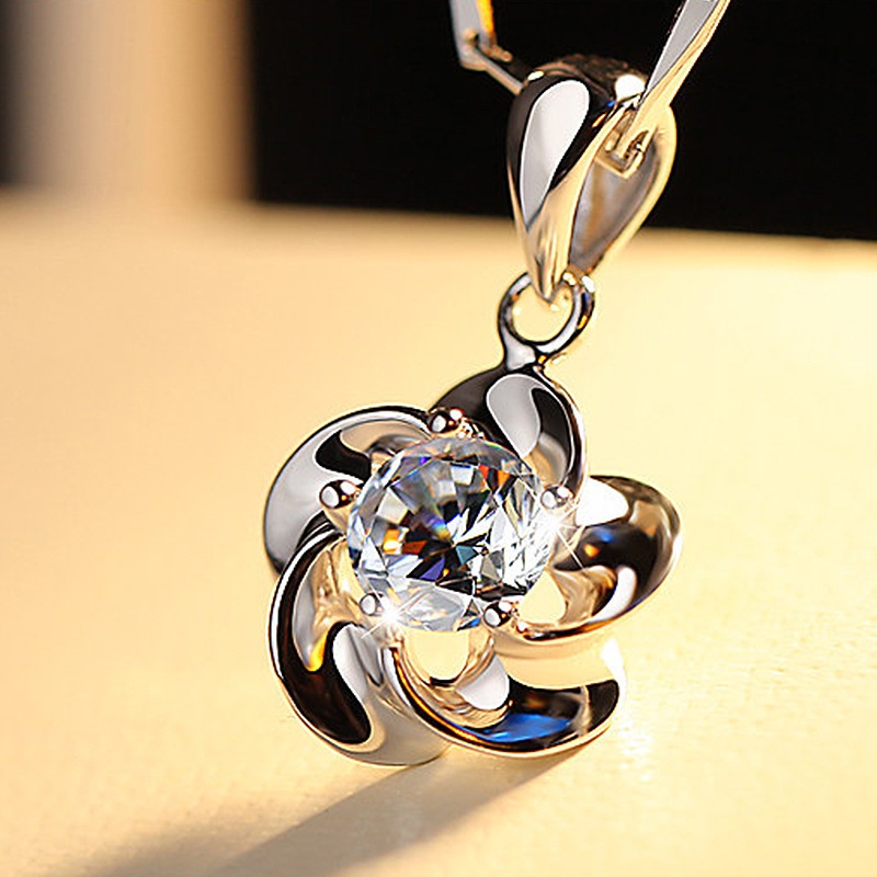 Goldkingdom Fashion Perhiasan Aksesoris Ready Stock Bunga Kalung Wanita Pendek Kerah Tulang Korea Plum Blossom Kristal Liontin