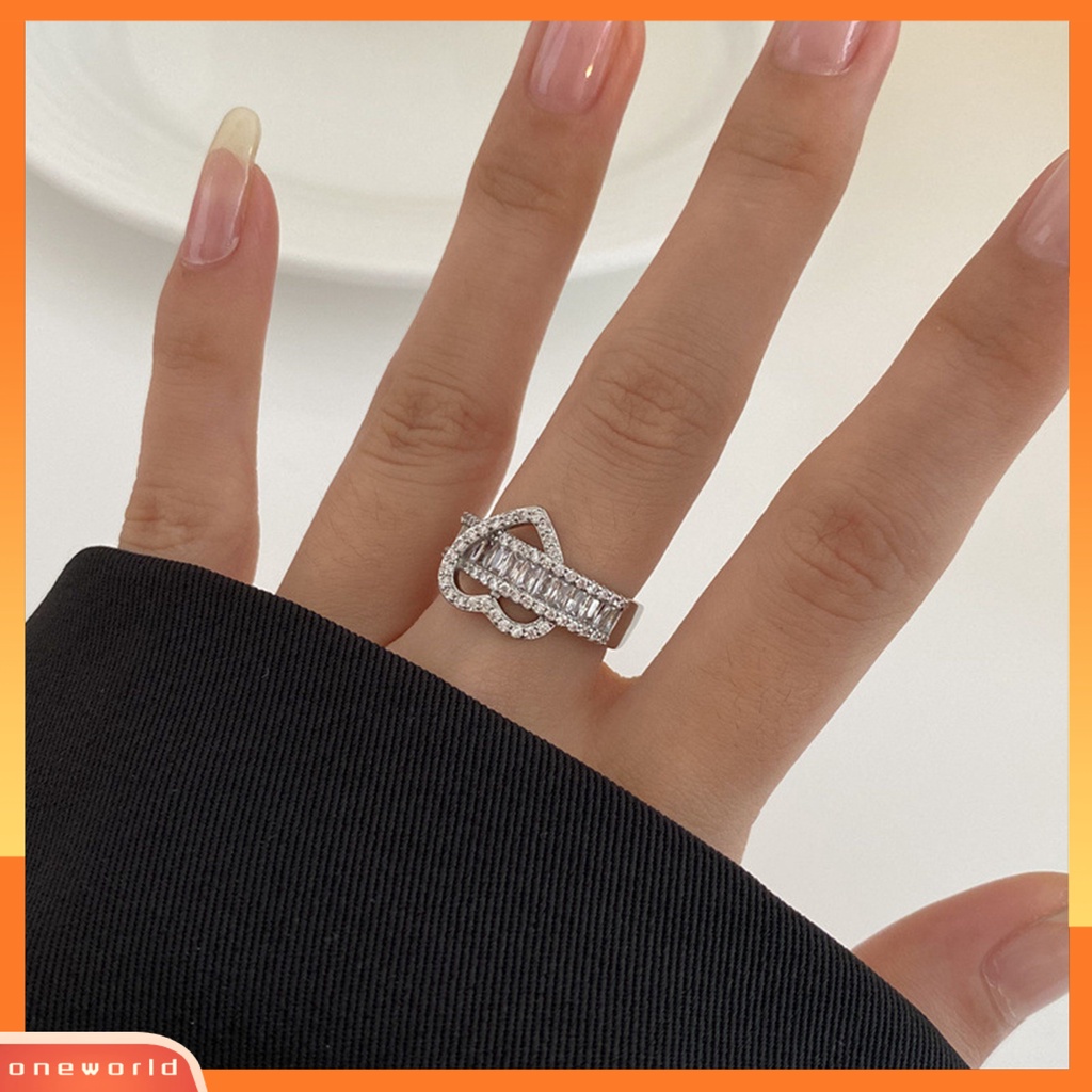 [EONE] Wanita Cincin Temperamen Aesthetic Shiny Cubic Zirconia Hias Berkilau Hadiah Wanita Jantung Jari Cincin Perhiasan Aksesori Busana