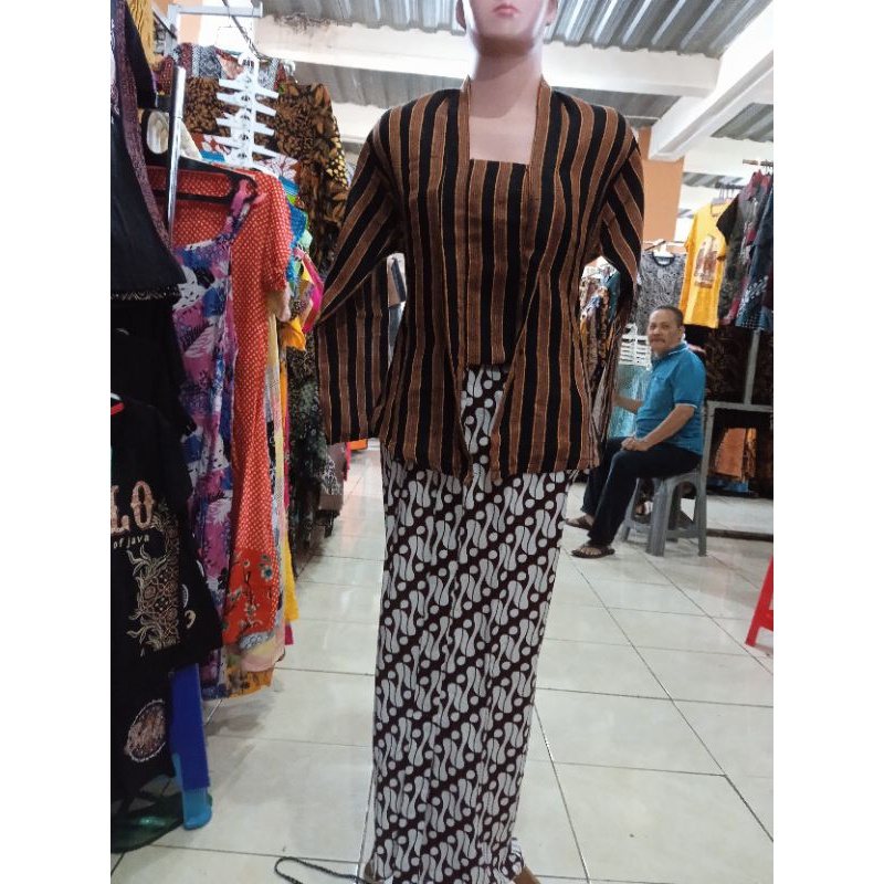 Lurik SETELAN KEBAYA LURIK DEWASA +ROK WIRU INSTAN