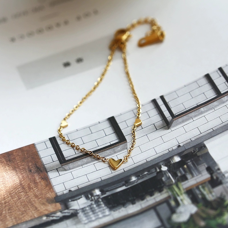 Gelang titanium Anti Karat Berbentuk Hati Wanita Sederhana Sehari-Hari Memakai Aksesori Tangan