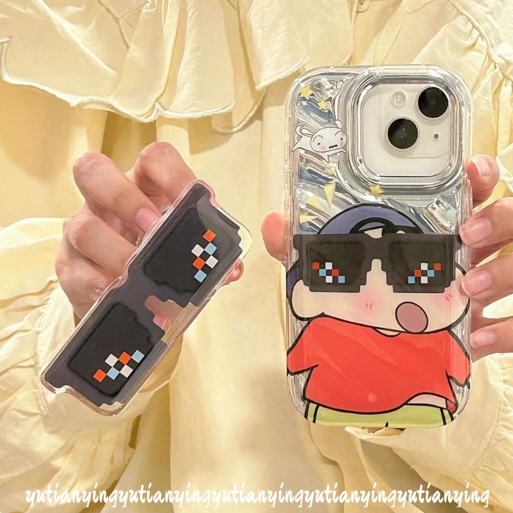 Kacamata Hitam Keren Crayon Shin-Chan Casing Kartu Laser Mewah Kompatibel Untuk IPhone XR XS X Max11 14 12 13 Pro Max 7Plus 6 6S 8plus Se2020 Dazzle Color 3D Stereo Corrugation Soft Case