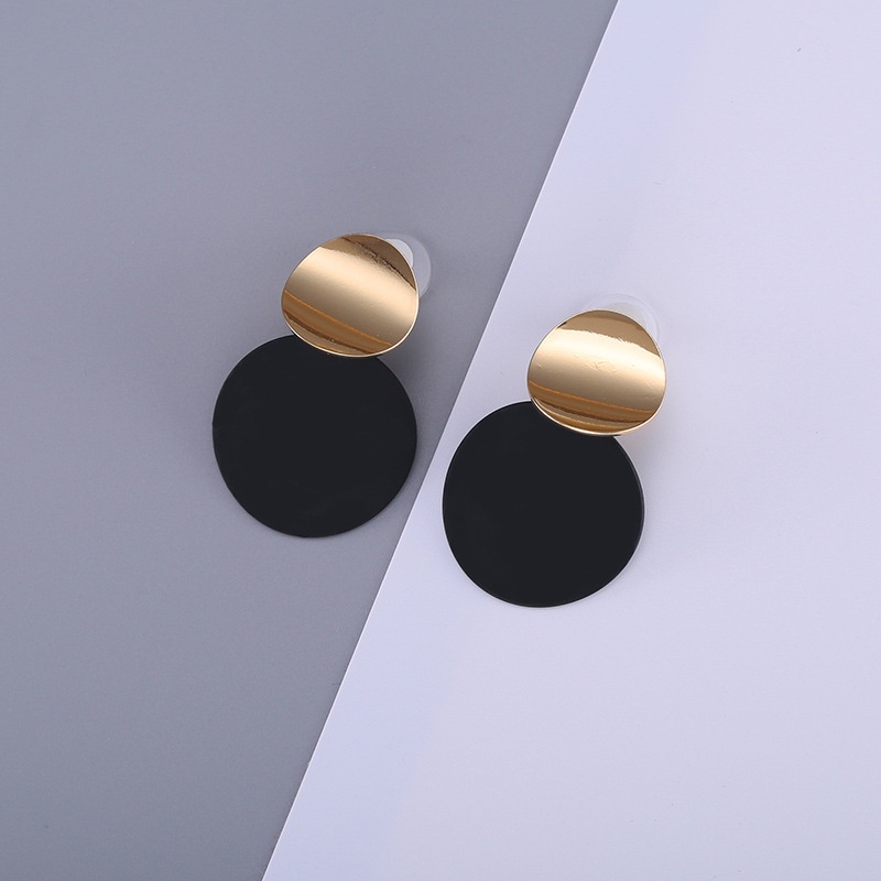 [FRA] Anting Modis Dan Dipersonalisasi. Anting Geometris Emas Asli matt brushed gold Logam Bulat Ukuran Asimetris