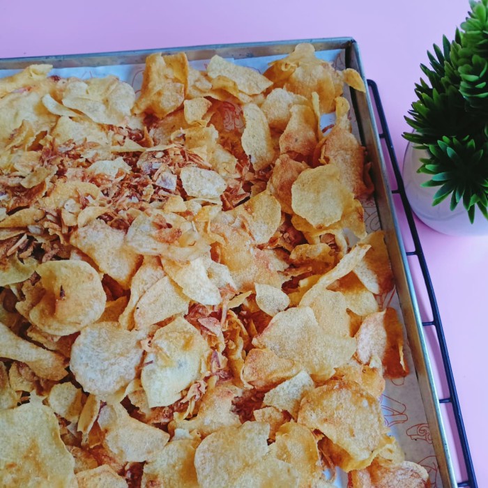 

✨Ready Stok✨ - Keripik kentang ebi bawang450gr enak gurih nagih BEST SELLER