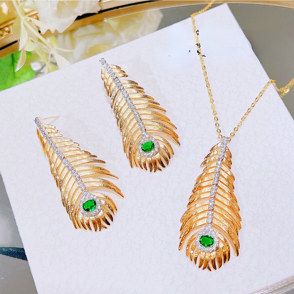Goldkingdom Fashion Perhiasan Aksesoris Ready Stock Itali Retro Istana Gaya Disikat Bulu Kalung Perancis Bertekstur Diukir Anting Emas Zamrud Liontin Set