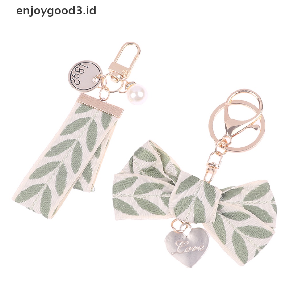 [Rready Stock] Liontin Gantungan Kunci Wristlet Motif Daun Dengan Gantungan Kunci Phones Wallets Decoration (ID)