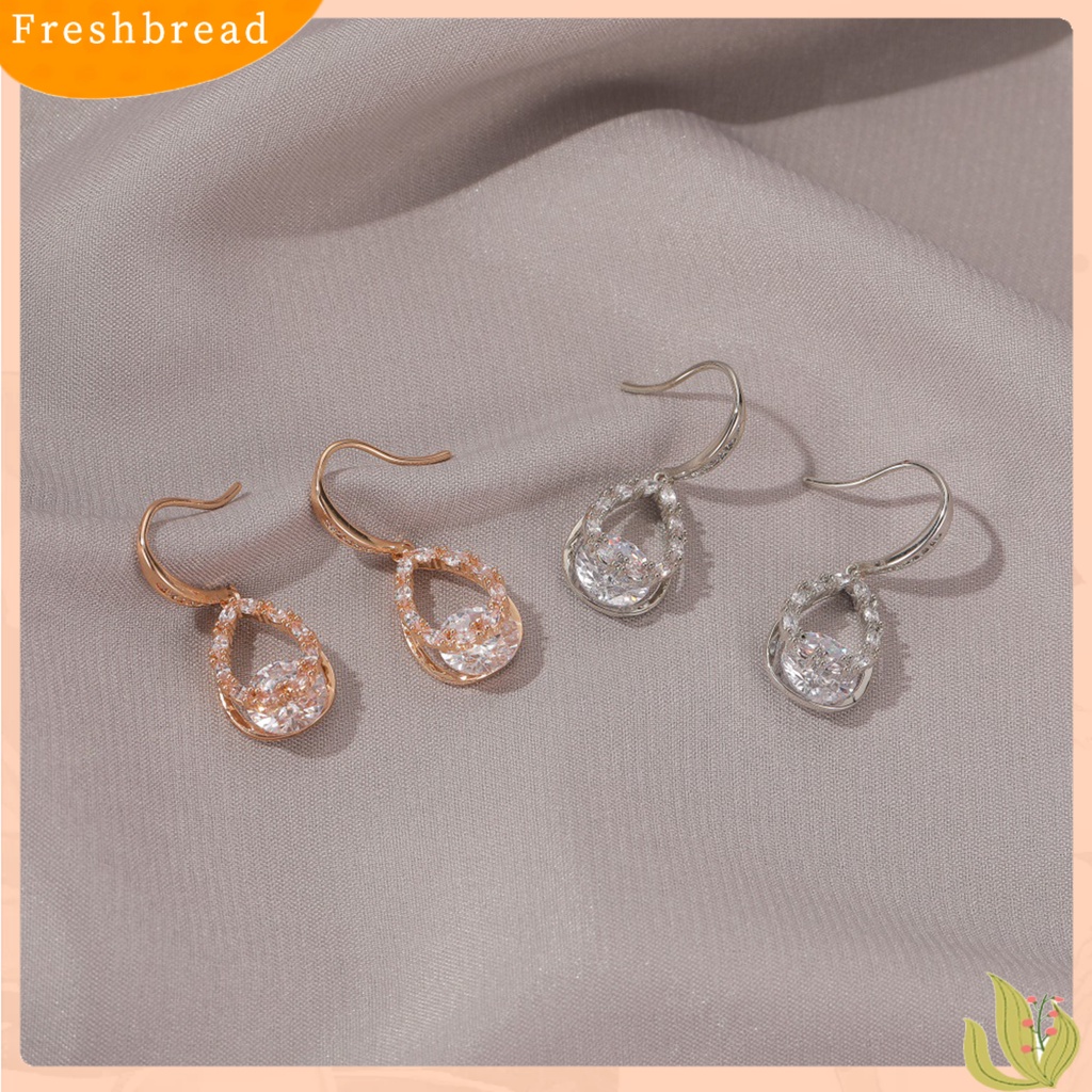 &lt; Freshbread &gt; 1pasang Anting Wanita Berbentuk Tetesan Air Berlian Imitasi Perhiasan Berkilau Tahan Lama Anting Kait Untuk Pernikahan