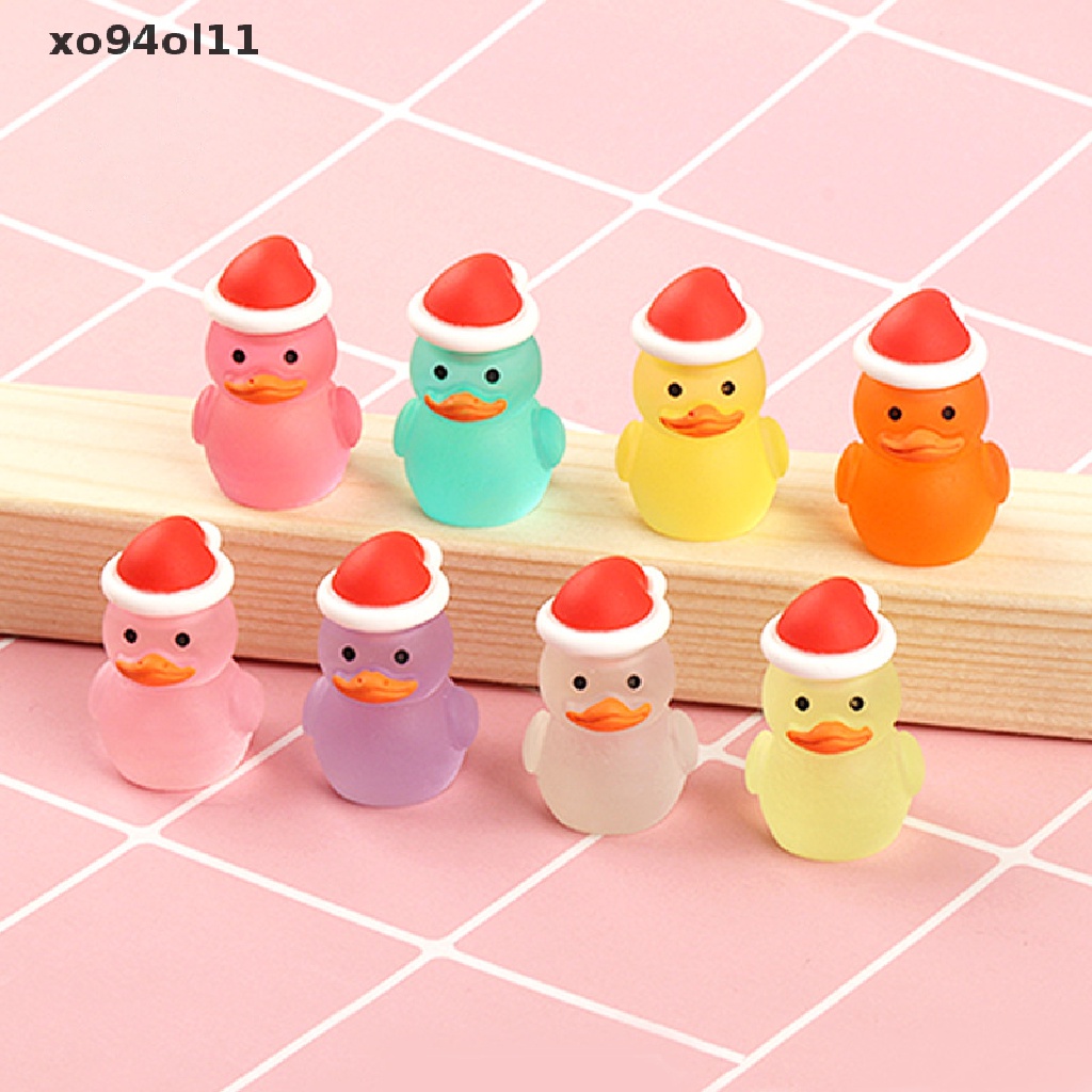 Xo 1/5Pcs Mini Bercahaya Kartun Merah Topi Bebek Boneka DIY Rumah Taman Mainan Rumah Boneka Ornamen Aksesoris OL