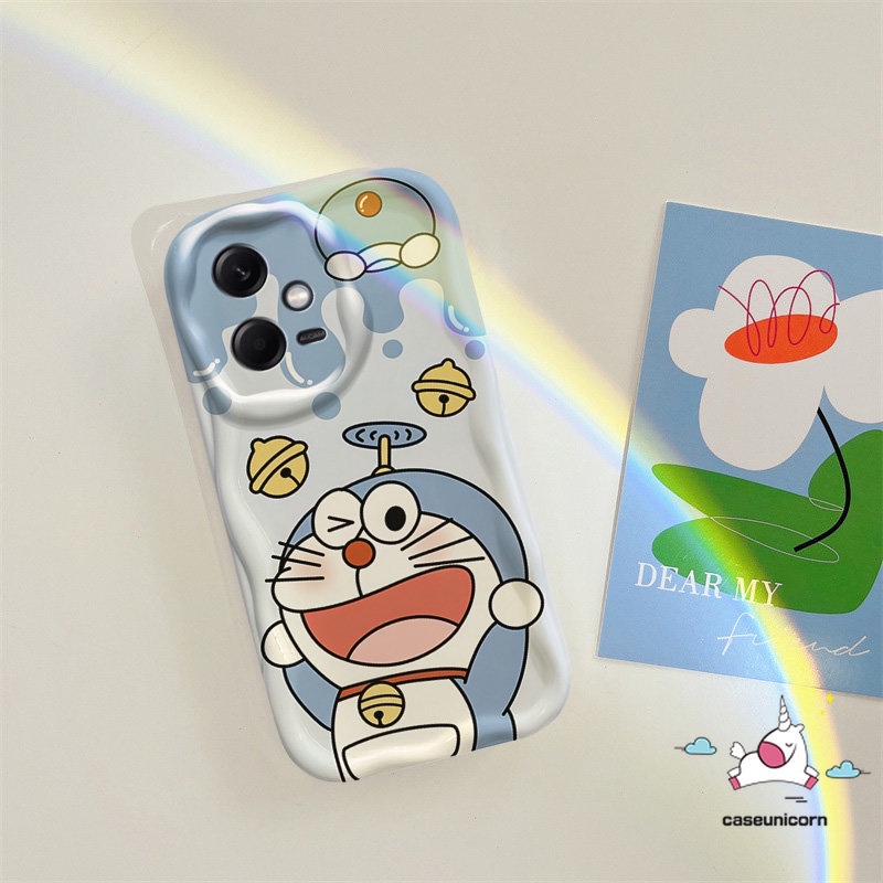 IPHONE Casing Ponsel Manyo Kartun Strawberry Doraemon Lucu Kompatibel Untuk Iphone11 13 12 14 Pro Max7 8 6s 6 Plus XR X XS Max SE 2020 3D Wavy Curved Edge Tpu Lembut Lovely Couple Cover