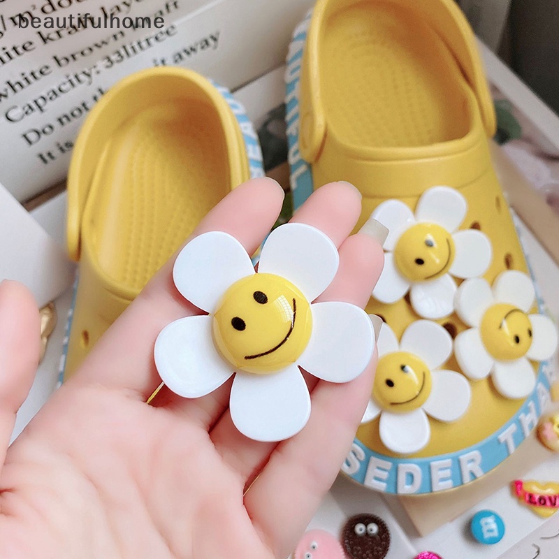 {Cantikrumah} Tombol Sepatu Daisy Smiley Bunga Matahari Gesper Sepatu Gelang Aksesoris Pesona Sepatu.