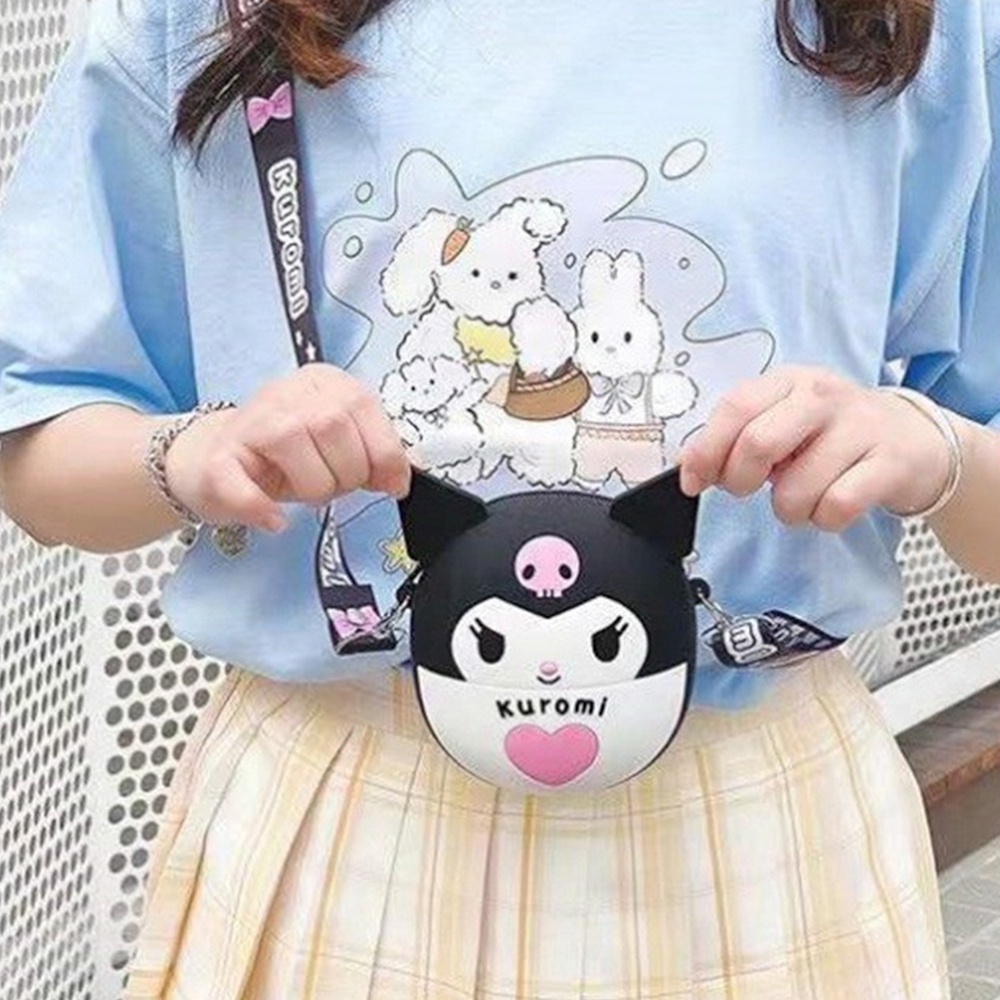 ღ Sanrio Childrens Girl Bag Kawaii Kulomi Silicone Bag Clothing All-Match Tas Bahu Berkualitas Tinggi Teman Hadiah Anak Dekorasi Luar Ruangan Rumah