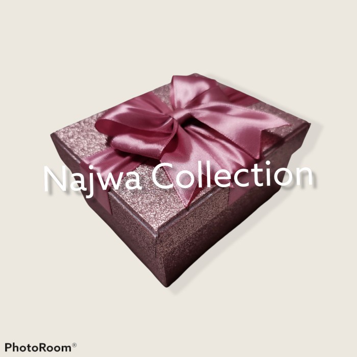 

KOTAK HAMPERS GLITTER PINK BOX HADIAH ULANG TAHUN - warna lain note, 10x8x5cm