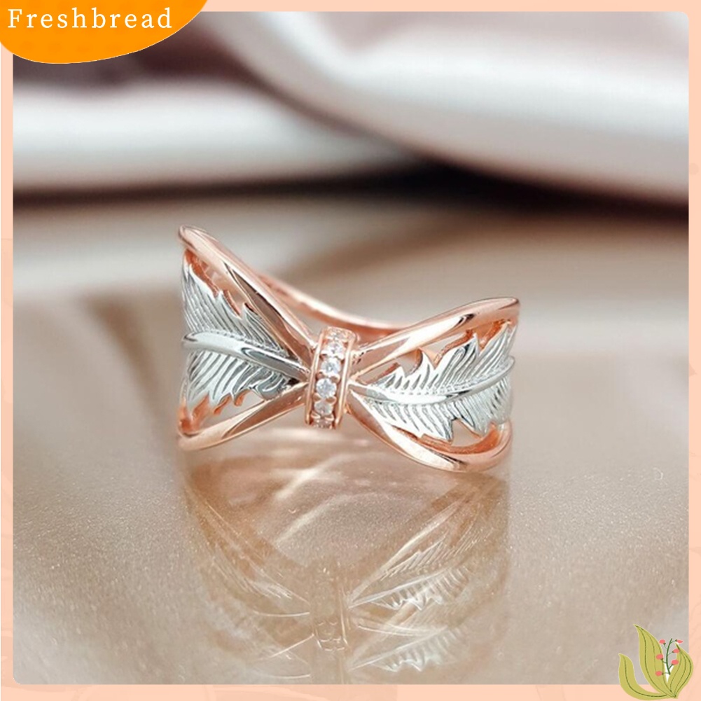 &lt; Freshbread &gt; Fashion Wanita Dua Warna Berongga Bulu Berlian Imitasi Bertatahkan Jari Cincin Perhiasan