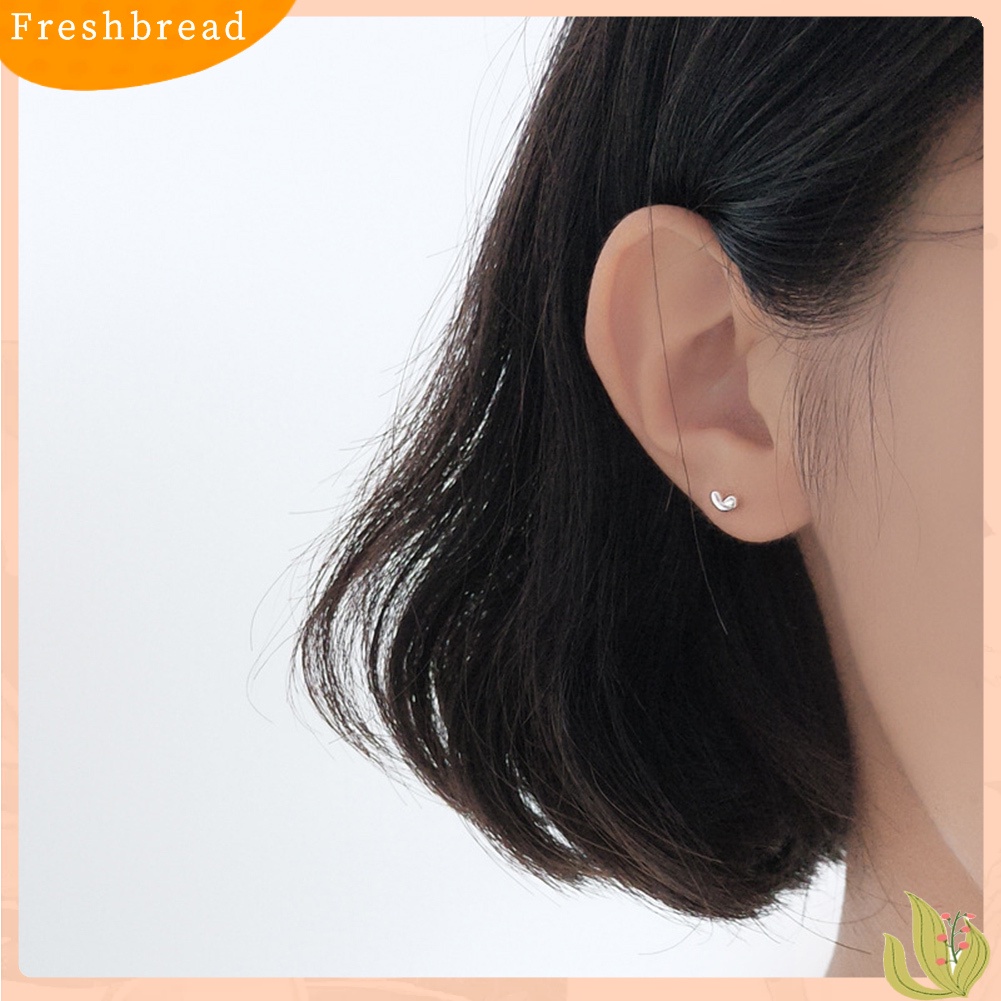 < Freshbread > Wanita Manis Perak Berlapis Mini Cinta Hati Stud Anting Perhiasan Hadiah Ulang Tahun