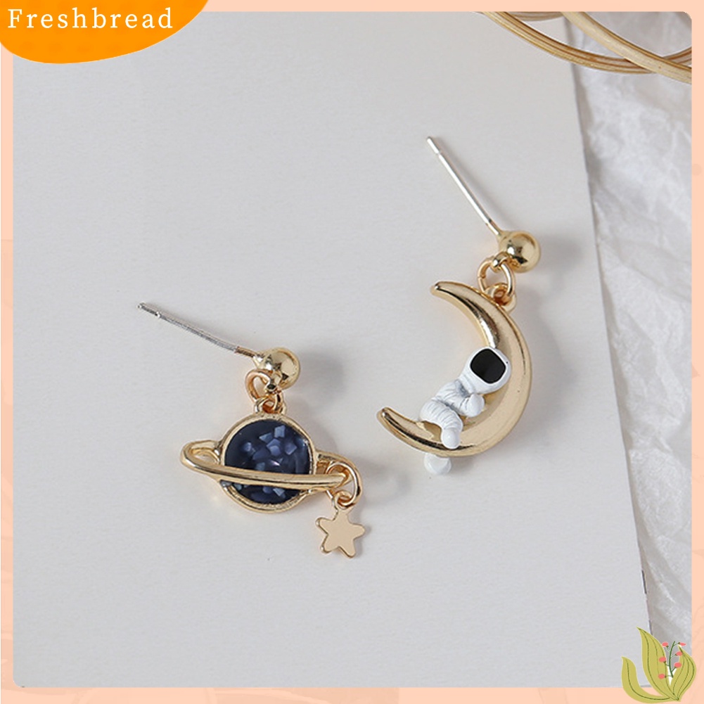 &lt; Freshbread &gt; Kreatif Asimetris Astronot Planet Bulan Liontin Wanita Stud Earrings Perhiasan