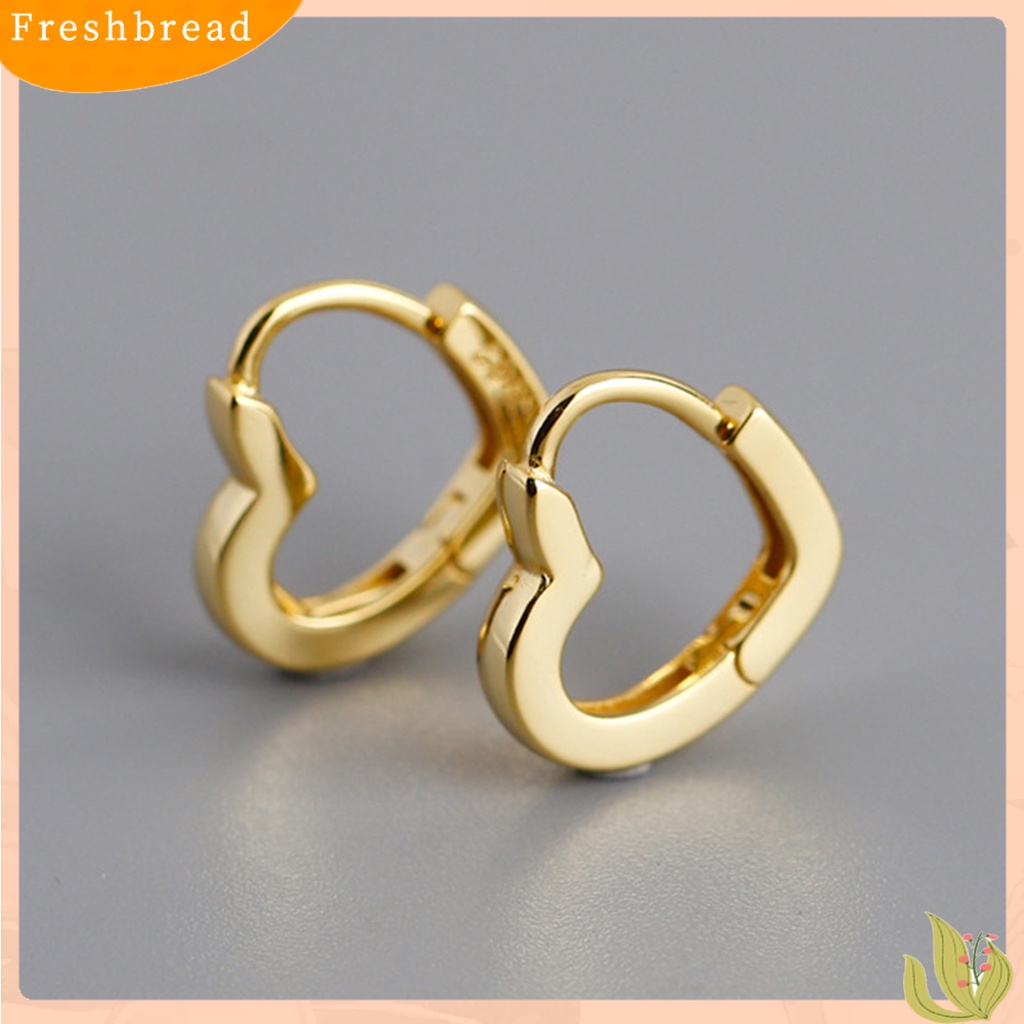 &lt; Freshbread &gt; 1pasang Anting Wanita Bohemian Hip Hop Warna Emas Bahan Titanium Steel Cinta Bentuk Hati Ladies Earrings Fashion Jewelry