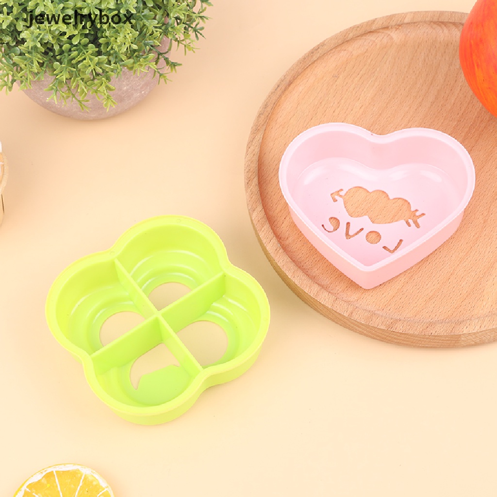 [jewelrybox] 1pc Kitchen Breakfast Love Cetakan Sandwich Roti Biskuit Embosser Kue Alat Butik