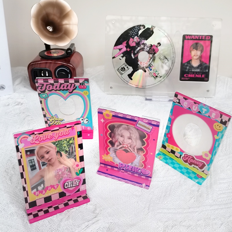 Cute Retro Card Holder 3inch Acrylic Bingkai Foto Idol Photocard Desktop Display Frame Kartun Pelindung Case INS Decor