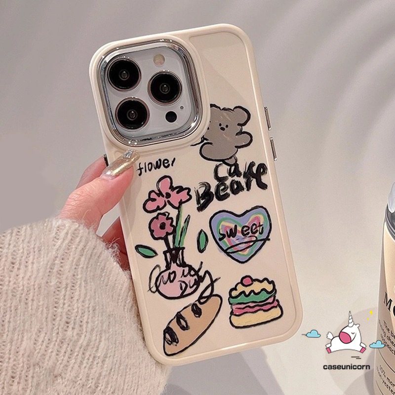 IPHONE Art Kartun Graffiti Flower Phone Case Kompatibel Untuk Iphone11 13 14 12 Pro Max XR 7Plus 8 7 Plus X XS Max Cinta Hati Kucing Anjing Lucu Beruang Plating Metal Frame Lensa Soft Cover
