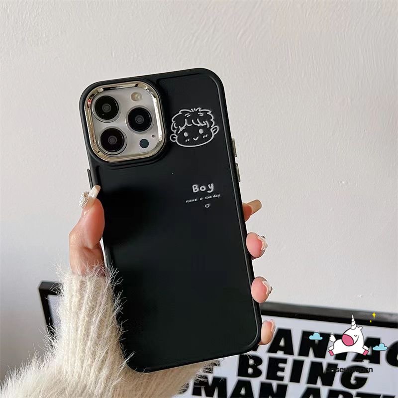 IPHONE Kartun Pasangan Case Kompatibel Untuk Iphone11 13 14 12 Pro Max7 8 Plus X XR XS MAX 7plus 8plus Pasangan Lucu Cowok Cewek Mewah Plating Bingkai Lensa Logam Lembut Penutup Belakang