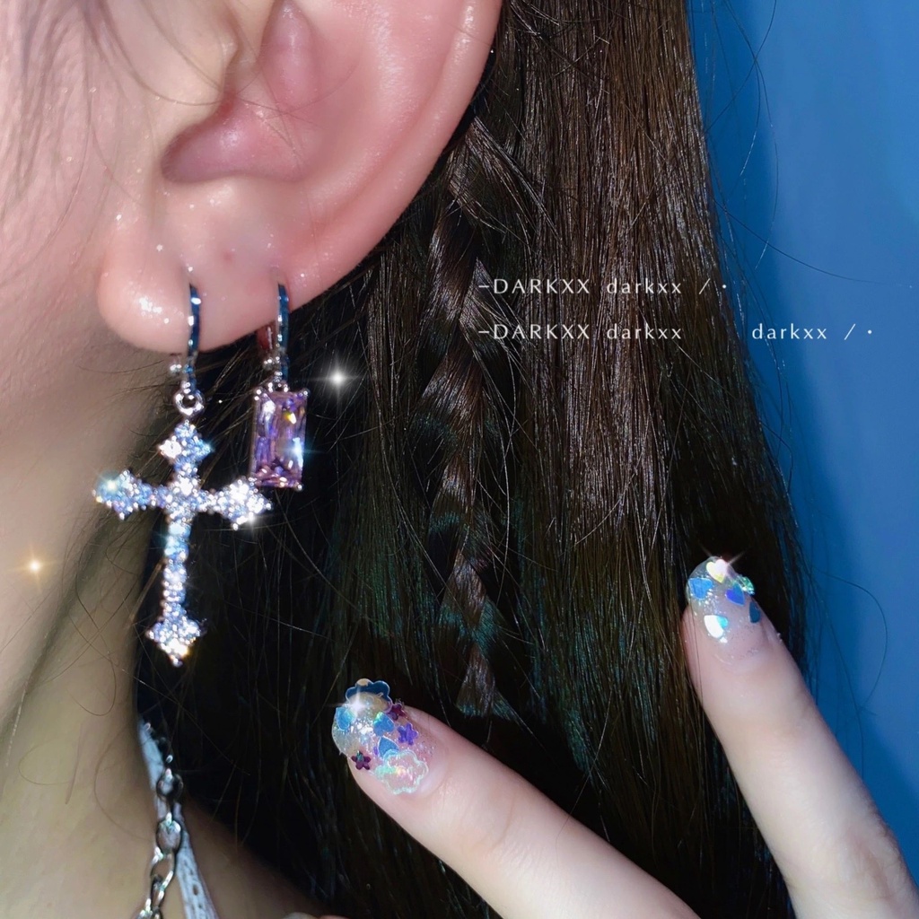 Pink Berlian Persegi Bertatahkan Zirkon Anting Salib Cantik Goreng Thunderbolt Pedas Gadis Tali Anting Gesper